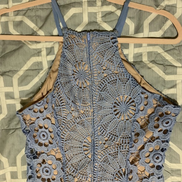 Small periwinkle and tan lace dress from Francescas - Picture 8 of 12
